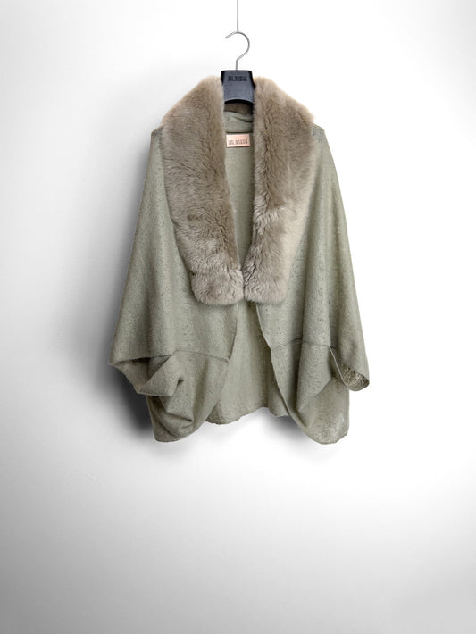 DOUBLE FELTED SHRUG WITH CASHMERE SHEARLING COLLAR