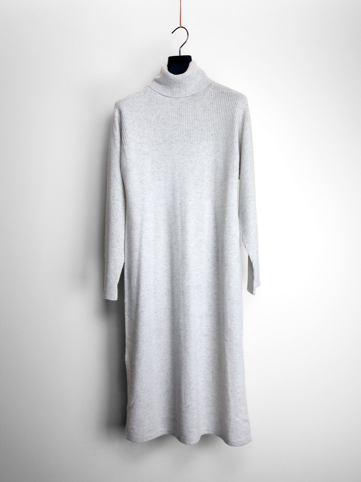 CASHMERE BLEND KNITTED ROLL NECK DRESS